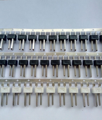 Press-free liên tục Riveted DC Plug Crimping DC Male DC Plug Taped DC Male Connector