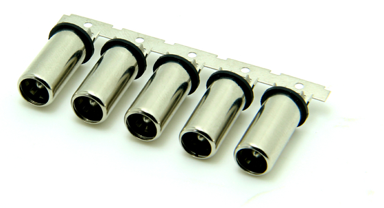 5.5 * 2.5 Cúc điều chỉnh với vòng cao su, DC Plug Crimping, Plug DC không hàn